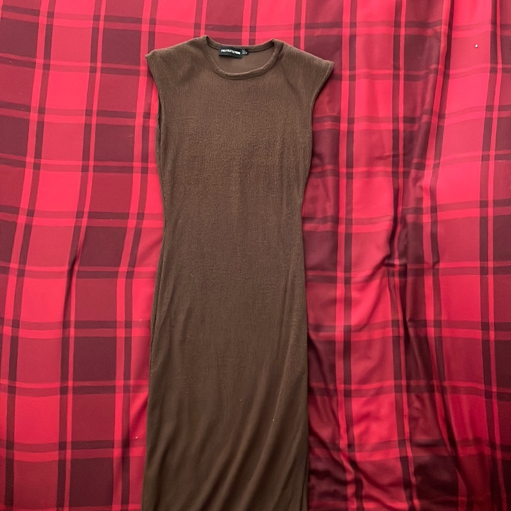 Lovely polyester, chocolate, form fitting dress.